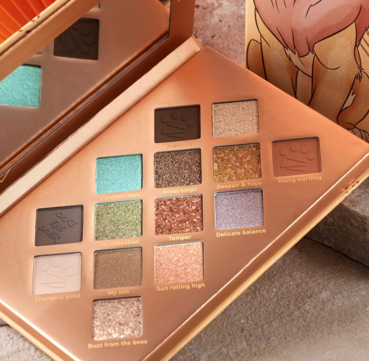 essence
Disney The Lion King
eyeshadow palette