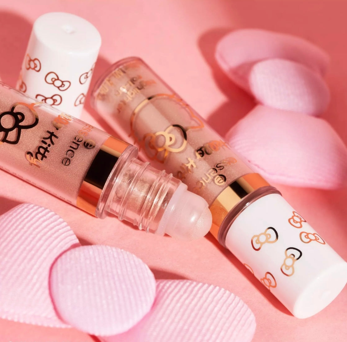 essence
Hello Kitty
liquid highlighter roll-on